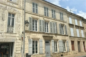 propriete à la vente -   17400  SAINT JEAN D ANGELY, surface 270 m2 vente propriete - UBI477026813